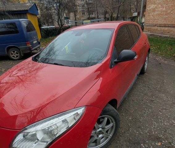Червоний Рено Меган, об'ємом двигуна 1.5 л та пробігом 239 тис. км за 6300 $, фото 1 на Automoto.ua