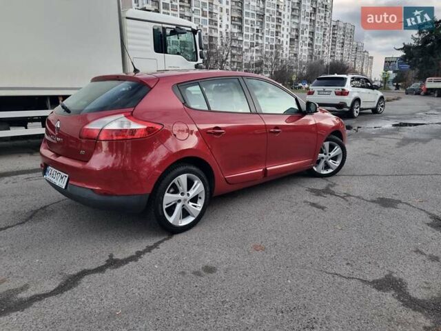 Красный Рено Меган, объемом двигателя 1.46 л и пробегом 235 тыс. км за 7200 $, фото 19 на Automoto.ua