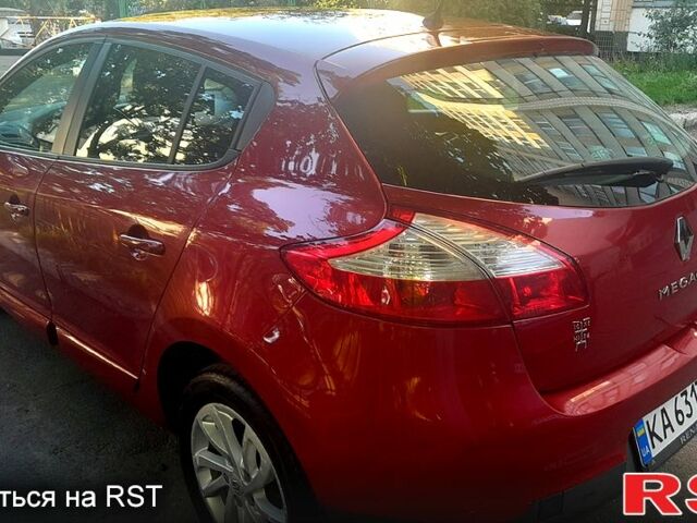 Красный Рено Меган, объемом двигателя 1.5 л и пробегом 234 тыс. км за 7800 $, фото 2 на Automoto.ua