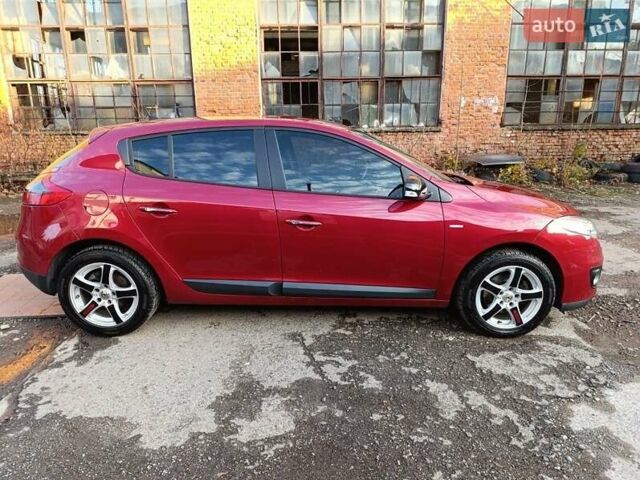 Красный Рено Меган, объемом двигателя 1.5 л и пробегом 202 тыс. км за 7950 $, фото 8 на Automoto.ua