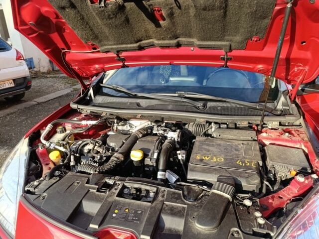 Красный Рено Меган, объемом двигателя 1.5 л и пробегом 202 тыс. км за 7950 $, фото 6 на Automoto.ua