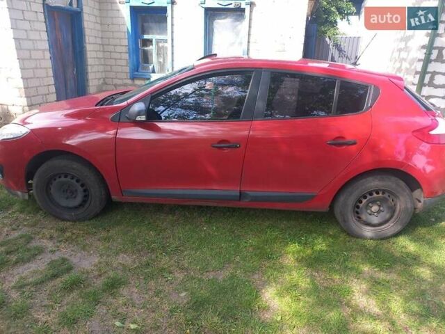 Червоний Рено Меган, об'ємом двигуна 1.6 л та пробігом 275 тис. км за 5750 $, фото 1 на Automoto.ua