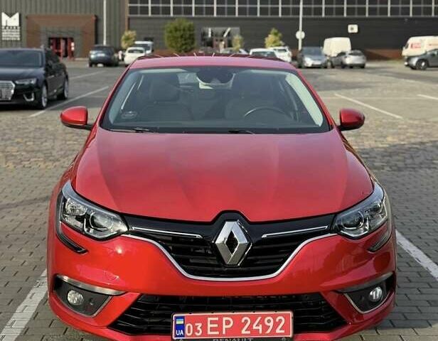 Красный Рено Меган, объемом двигателя 1.3 л и пробегом 158 тыс. км за 14800 $, фото 9 на Automoto.ua
