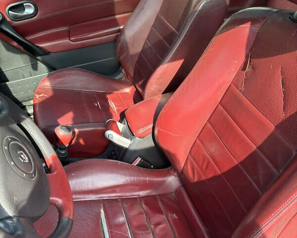 Красный Рено Меган, объемом двигателя 1.87 л и пробегом 245 тыс. км за 3999 $, фото 9 на Automoto.ua
