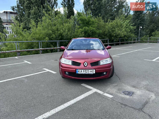 Красный Рено Меган, объемом двигателя 1.87 л и пробегом 244 тыс. км за 4000 $, фото 2 на Automoto.ua