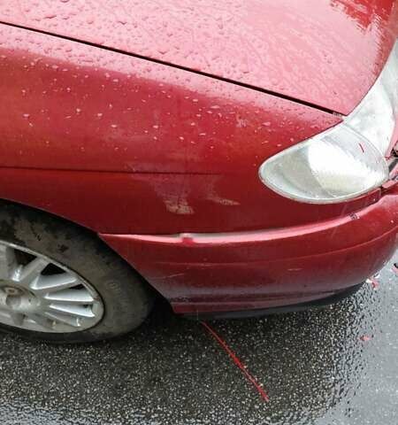 Красный Рено Меган, объемом двигателя 1.6 л и пробегом 116 тыс. км за 1700 $, фото 3 на Automoto.ua