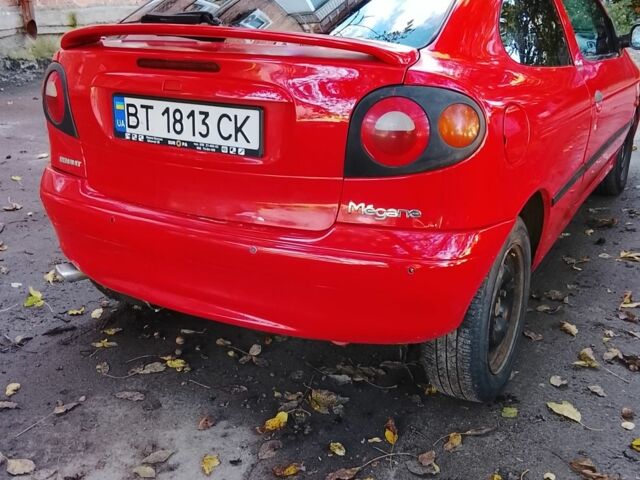 Красный Рено Меган, объемом двигателя 1.6 л и пробегом 250 тыс. км за 1750 $, фото 3 на Automoto.ua