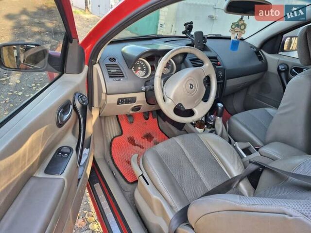 Червоний Рено Меган, об'ємом двигуна 1.46 л та пробігом 465 тис. км за 2999 $, фото 8 на Automoto.ua
