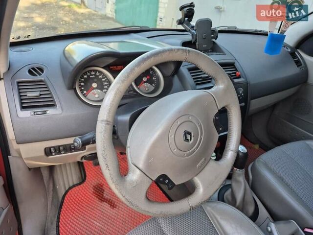 Червоний Рено Меган, об'ємом двигуна 1.46 л та пробігом 465 тис. км за 2999 $, фото 4 на Automoto.ua