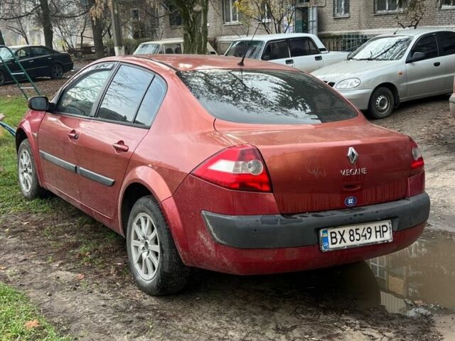 Красный Рено Меган, объемом двигателя 1.9 л и пробегом 237 тыс. км за 3000 $, фото 2 на Automoto.ua