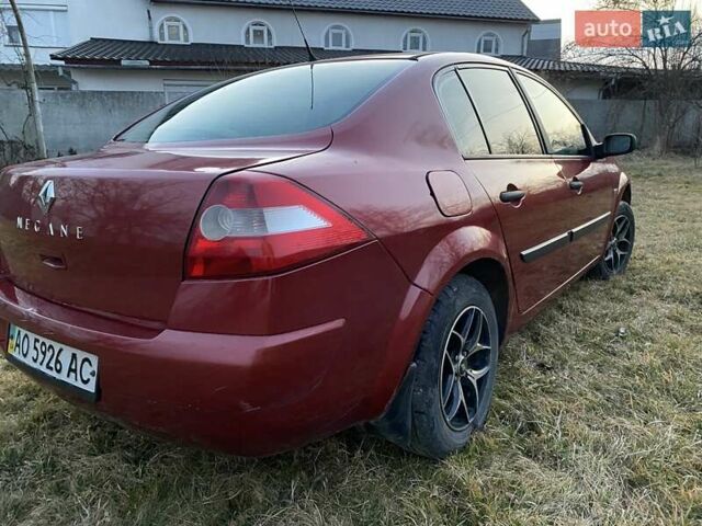 Красный Рено Меган, объемом двигателя 1.39 л и пробегом 182 тыс. км за 3500 $, фото 3 на Automoto.ua