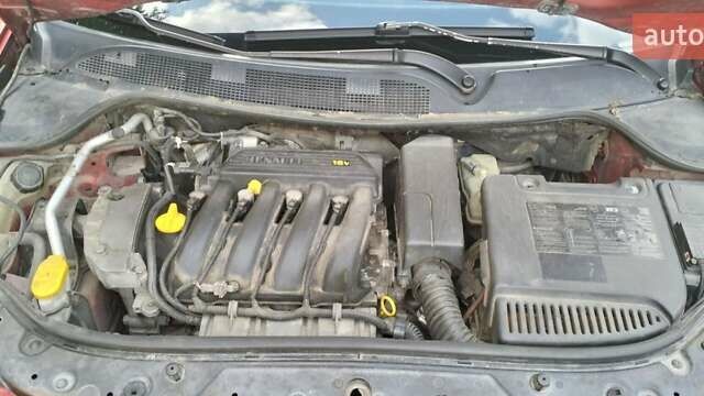 Красный Рено Меган, объемом двигателя 1.4 л и пробегом 165 тыс. км за 3800 $, фото 7 на Automoto.ua