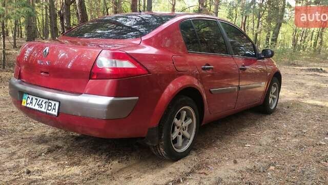 Красный Рено Меган, объемом двигателя 1.39 л и пробегом 152 тыс. км за 3600 $, фото 4 на Automoto.ua