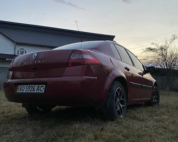 Красный Рено Меган, объемом двигателя 1.39 л и пробегом 182 тыс. км за 3500 $, фото 4 на Automoto.ua