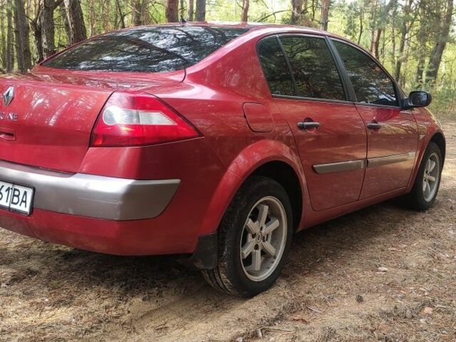 Красный Рено Меган, объемом двигателя 1.4 л и пробегом 150 тыс. км за 3500 $, фото 2 на Automoto.ua
