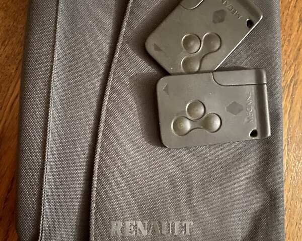 Красный Рено Меган, объемом двигателя 1.39 л и пробегом 182 тыс. км за 3500 $, фото 21 на Automoto.ua