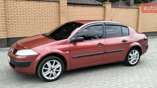 Красный Рено Меган, объемом двигателя 1.4 л и пробегом 165 тыс. км за 3800 $, фото 10 на Automoto.ua