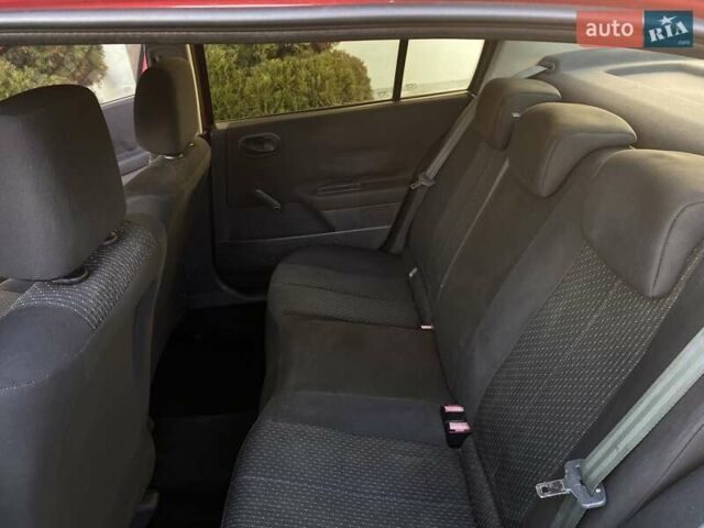 Красный Рено Меган, объемом двигателя 1.39 л и пробегом 182 тыс. км за 3500 $, фото 10 на Automoto.ua