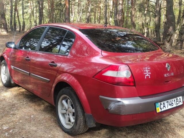 Красный Рено Меган, объемом двигателя 1.4 л и пробегом 150 тыс. км за 3500 $, фото 3 на Automoto.ua