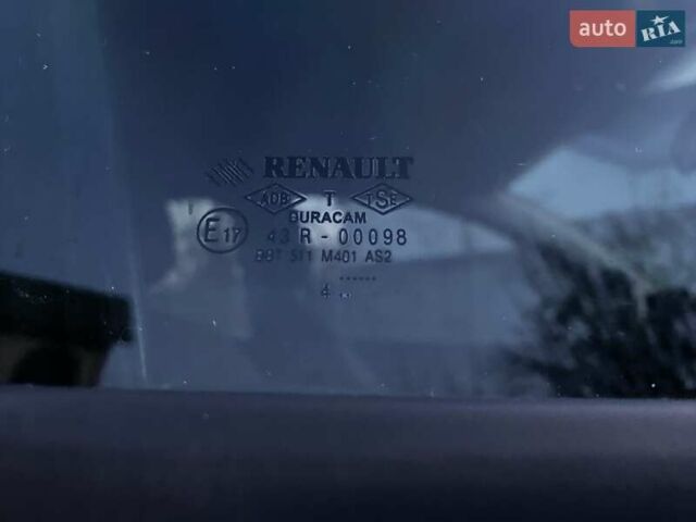 Красный Рено Меган, объемом двигателя 1.39 л и пробегом 182 тыс. км за 3500 $, фото 18 на Automoto.ua