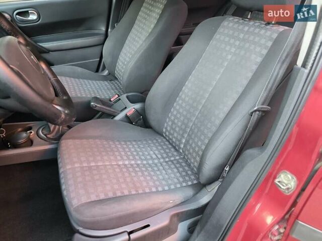 Червоний Рено Меган, об'ємом двигуна 1.4 л та пробігом 251 тис. км за 3700 $, фото 7 на Automoto.ua