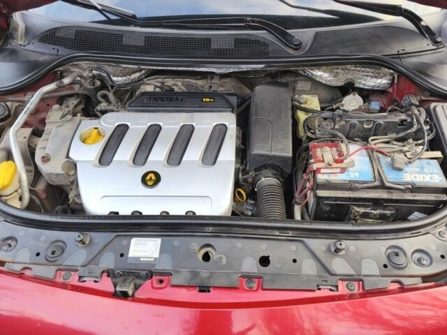 Червоний Рено Меган, об'ємом двигуна 1.4 л та пробігом 310 тис. км за 3500 $, фото 5 на Automoto.ua