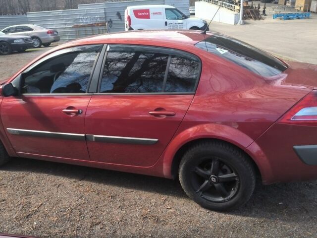 Красный Рено Меган, объемом двигателя 1.6 л и пробегом 297 тыс. км за 4999 $, фото 5 на Automoto.ua