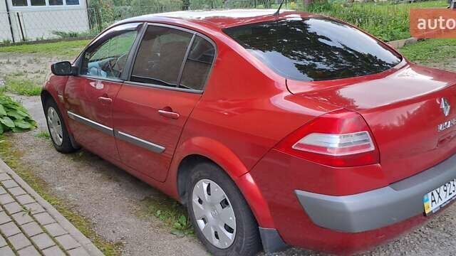 Красный Рено Меган, объемом двигателя 1.4 л и пробегом 260 тыс. км за 4200 $, фото 8 на Automoto.ua