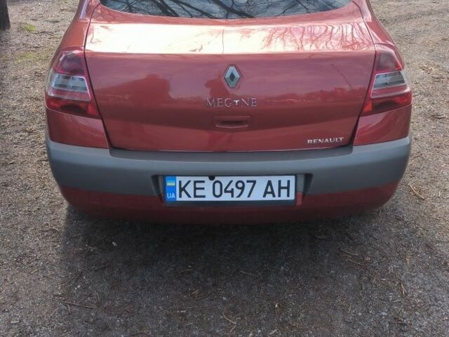 Красный Рено Меган, объемом двигателя 1.6 л и пробегом 297 тыс. км за 4999 $, фото 4 на Automoto.ua