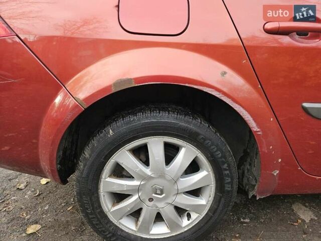 Красный Рено Меган, объемом двигателя 1.6 л и пробегом 286 тыс. км за 4000 $, фото 15 на Automoto.ua