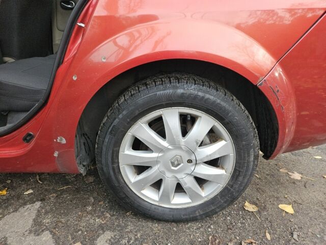 Червоний Рено Меган, об'ємом двигуна 1.6 л та пробігом 286 тис. км за 4000 $, фото 4 на Automoto.ua