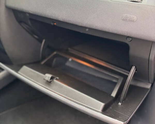 Червоний Рено Меган, об'ємом двигуна 1.6 л та пробігом 234 тис. км за 5200 $, фото 17 на Automoto.ua