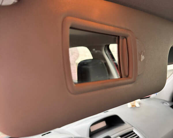 Червоний Рено Меган, об'ємом двигуна 1.6 л та пробігом 234 тис. км за 5200 $, фото 6 на Automoto.ua