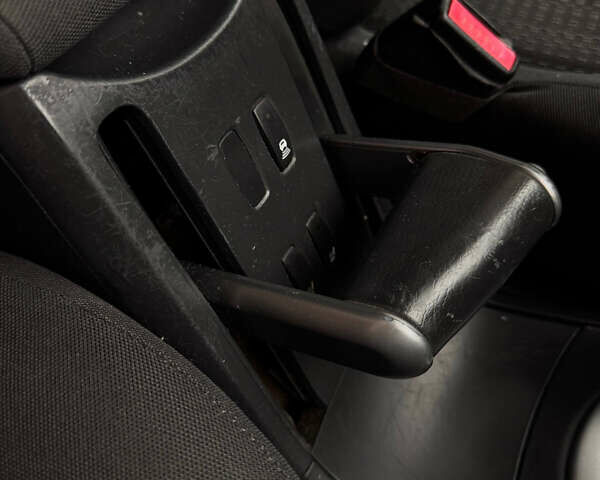 Червоний Рено Меган, об'ємом двигуна 1.6 л та пробігом 234 тис. км за 5200 $, фото 15 на Automoto.ua