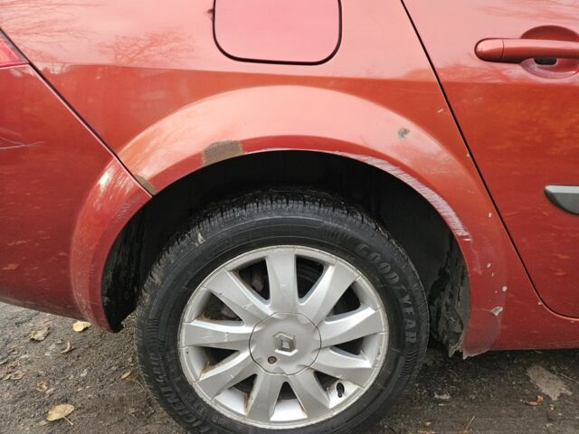 Червоний Рено Меган, об'ємом двигуна 1.6 л та пробігом 286 тис. км за 4000 $, фото 3 на Automoto.ua