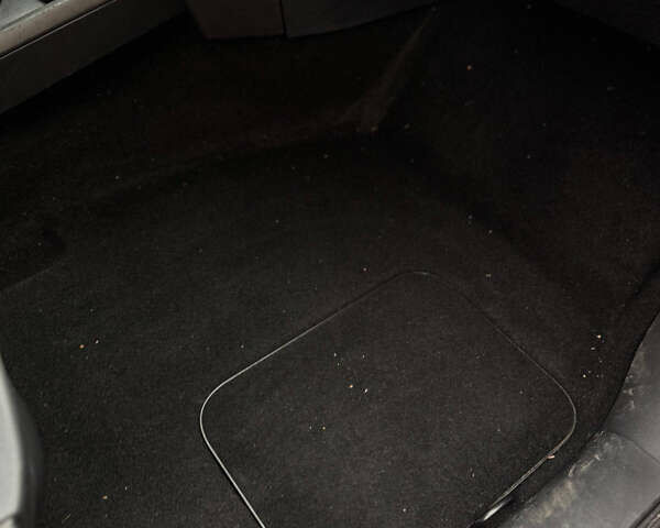 Червоний Рено Меган, об'ємом двигуна 1.6 л та пробігом 234 тис. км за 5200 $, фото 18 на Automoto.ua