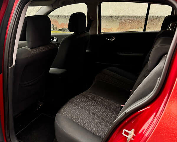 Червоний Рено Меган, об'ємом двигуна 1.6 л та пробігом 234 тис. км за 5200 $, фото 27 на Automoto.ua