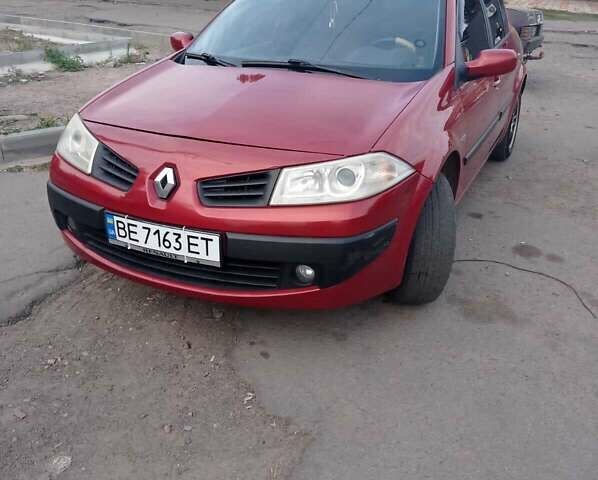Красный Рено Меган, объемом двигателя 1.6 л и пробегом 240 тыс. км за 5200 $, фото 1 на Automoto.ua