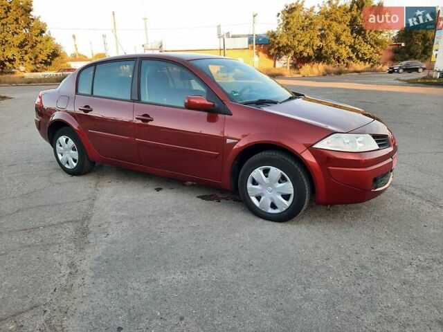 Красный Рено Меган, объемом двигателя 1.6 л и пробегом 167 тыс. км за 5900 $, фото 19 на Automoto.ua