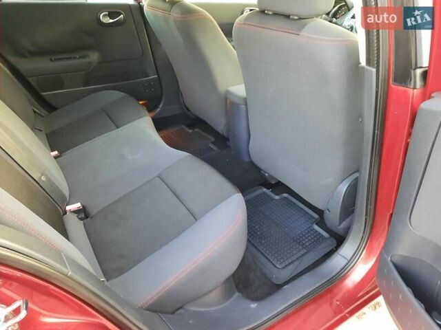 Красный Рено Меган, объемом двигателя 1.6 л и пробегом 167 тыс. км за 5900 $, фото 79 на Automoto.ua