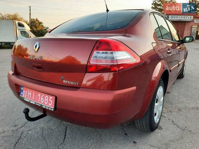 Красный Рено Меган, объемом двигателя 1.6 л и пробегом 167 тыс. км за 5900 $, фото 69 на Automoto.ua