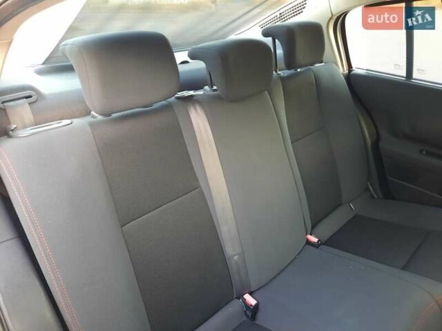 Красный Рено Меган, объемом двигателя 1.6 л и пробегом 167 тыс. км за 5900 $, фото 93 на Automoto.ua