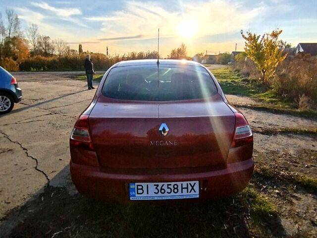 Красный Рено Меган, объемом двигателя 1.6 л и пробегом 189 тыс. км за 5800 $, фото 3 на Automoto.ua
