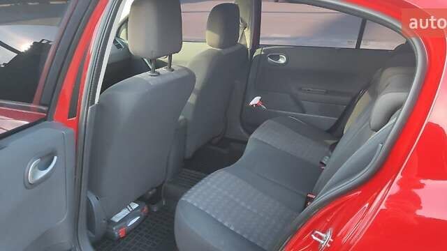 Червоний Рено Меган, об'ємом двигуна 1.6 л та пробігом 198 тис. км за 5000 $, фото 13 на Automoto.ua