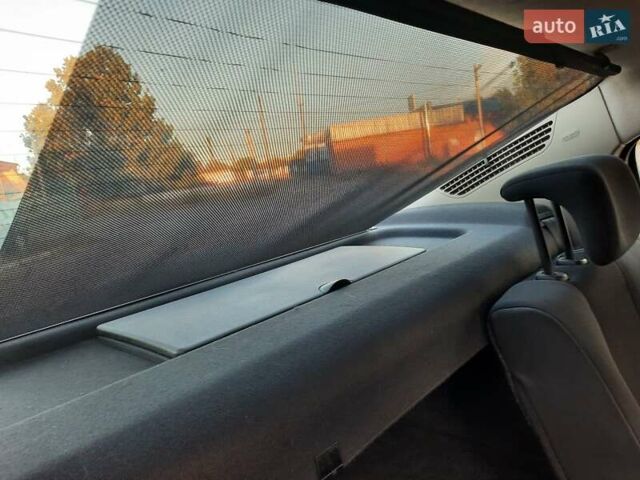 Красный Рено Меган, объемом двигателя 1.6 л и пробегом 167 тыс. км за 5900 $, фото 95 на Automoto.ua