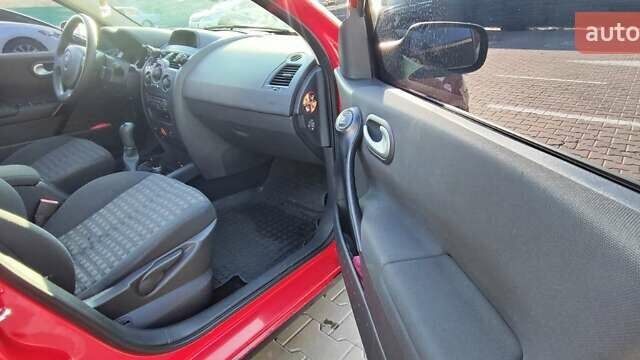 Червоний Рено Меган, об'ємом двигуна 1.6 л та пробігом 198 тис. км за 5000 $, фото 22 на Automoto.ua