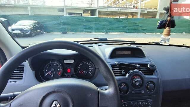 Червоний Рено Меган, об'ємом двигуна 1.6 л та пробігом 198 тис. км за 5000 $, фото 8 на Automoto.ua