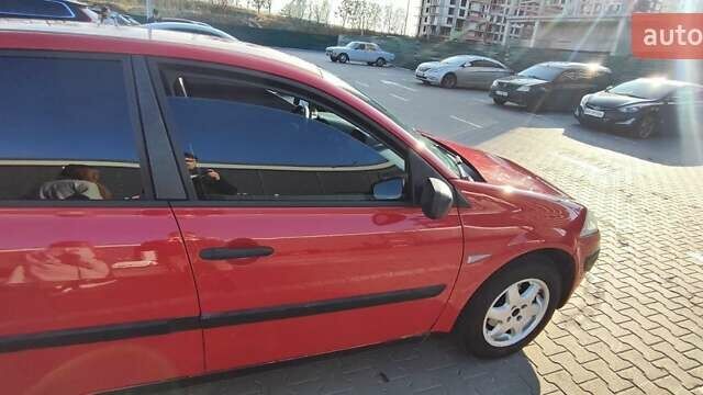 Червоний Рено Меган, об'ємом двигуна 1.6 л та пробігом 198 тис. км за 5000 $, фото 23 на Automoto.ua