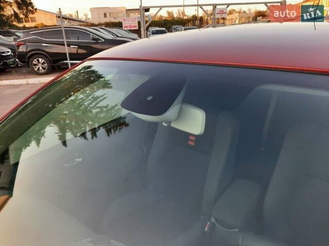 Красный Рено Меган, объемом двигателя 1.6 л и пробегом 167 тыс. км за 5900 $, фото 25 на Automoto.ua