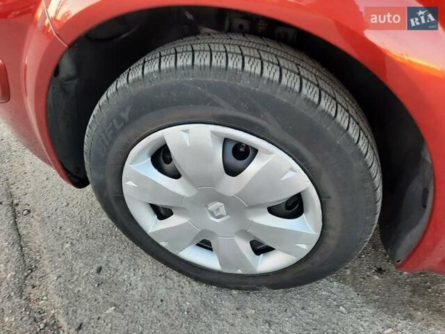 Красный Рено Меган, объемом двигателя 1.6 л и пробегом 167 тыс. км за 5900 $, фото 30 на Automoto.ua